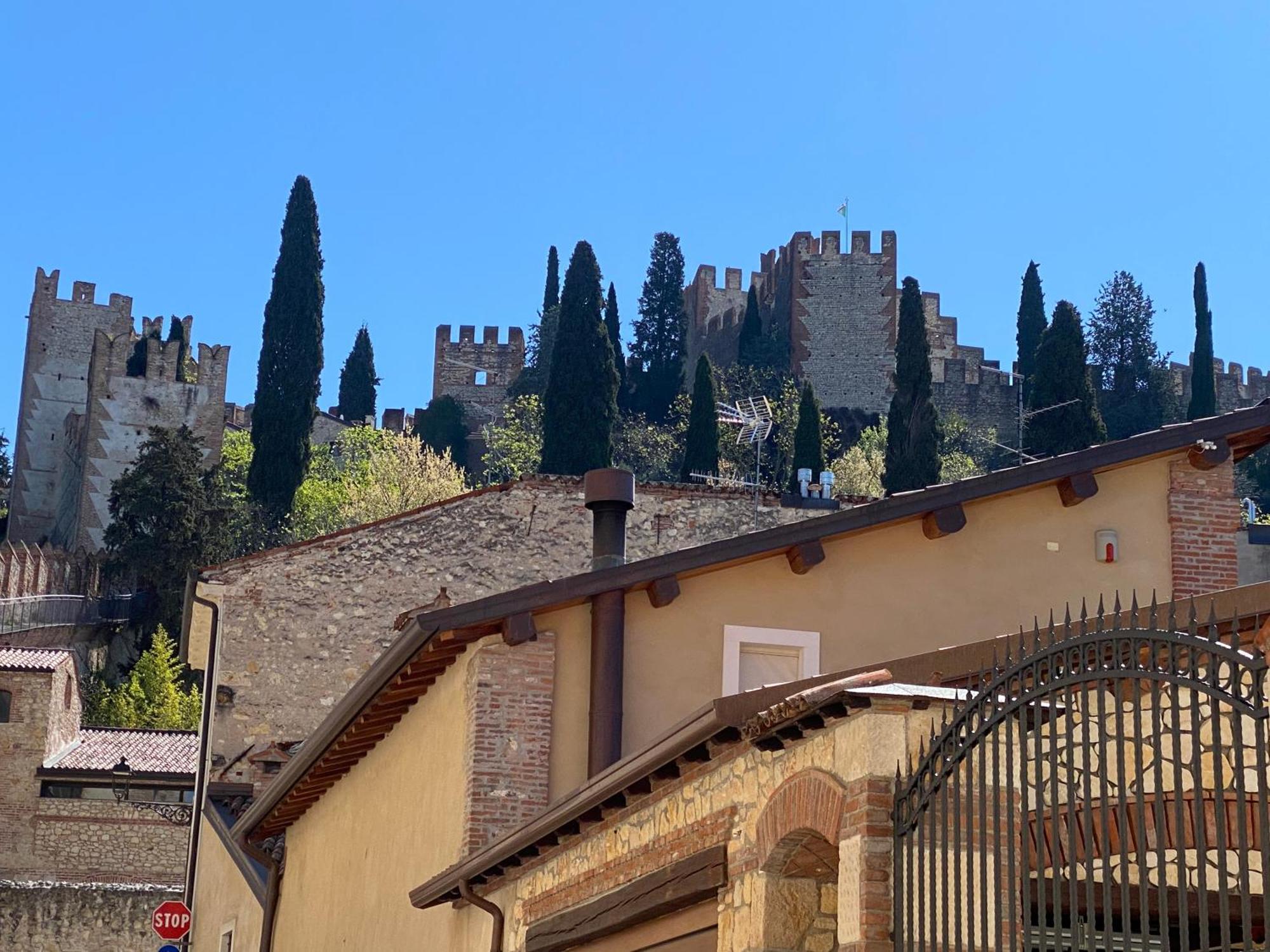 Star Soave Rooms - Locazione Turistica Eksteriør bilde